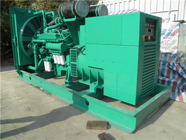 紫云出租发电机 发电机组厂家：柴油发电机组的控制屏的作用是什么？