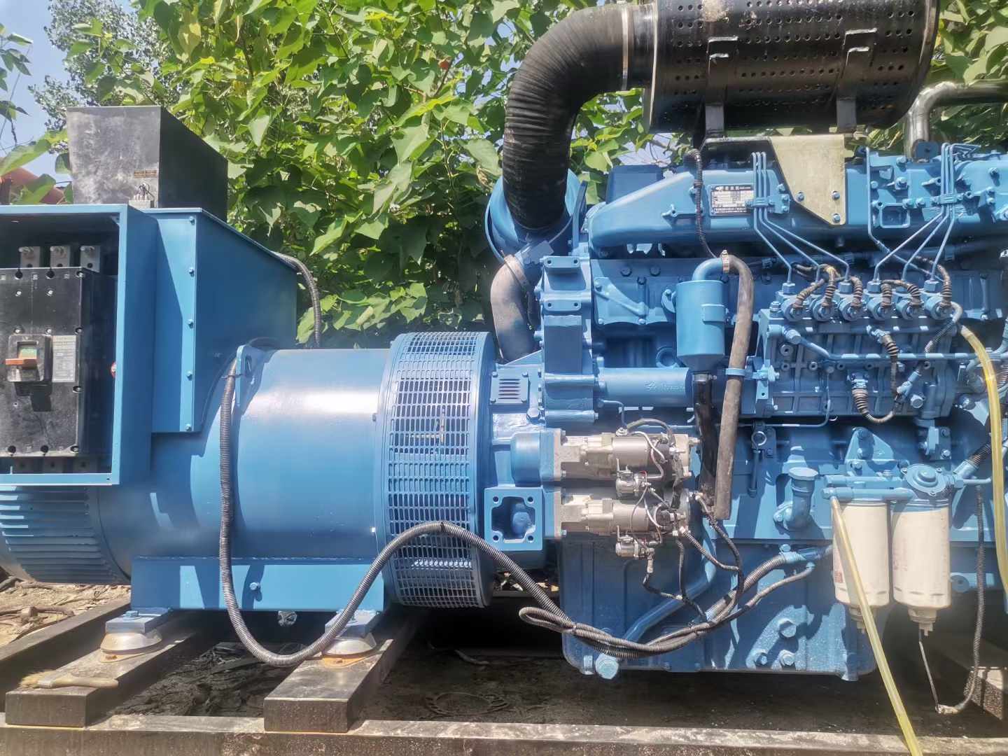 紫云详细说明降低 800kW 柴油发电机输出电流波动的方法